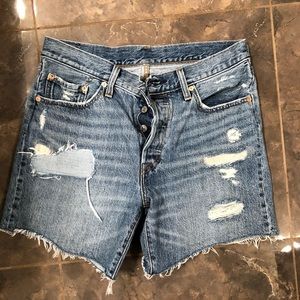 Levi’s distressed high rise shorts